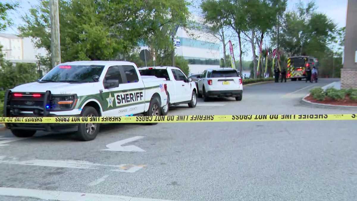 Apartments on W. Sand Lake Road near Orlando evacuated