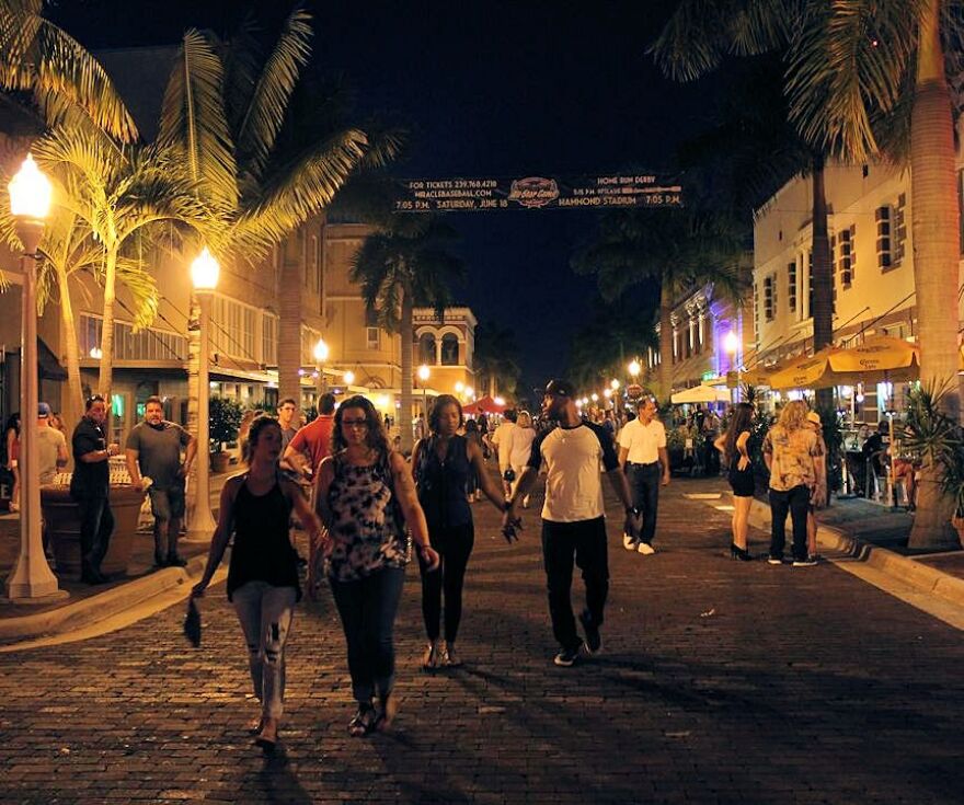 A new culinary district is taking shape along the restaurant-lined streets of the downtown Fort Myers River District.