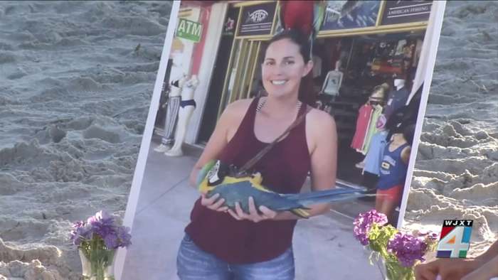 Loved ones gather in Ponte Vedra to remember Melissa Wood one week after she was killed in Walgreens parking lot