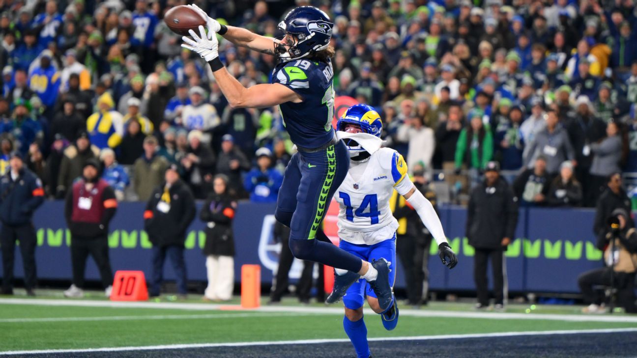 Source: Seahawks match Jaguars' offer sheet to WR Jake Bobo