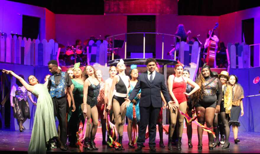 Victor Galarza razzles dazzles as Billy Flynn in 'Chicago.'