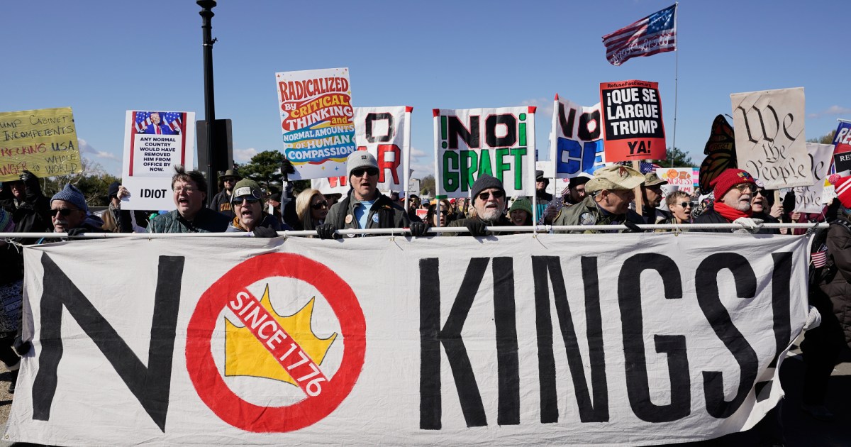No Kings Demonstrators Protest Trump Across the Country – Mother Jones