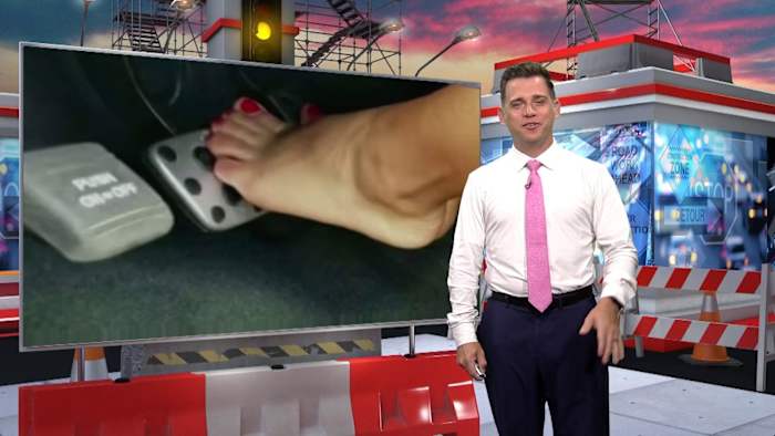 Can you drive barefoot in Florida? Here’s the truth