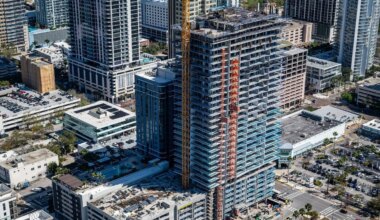 33-story 3rd & 3rd apartment tower tops out in downtown St. Pete