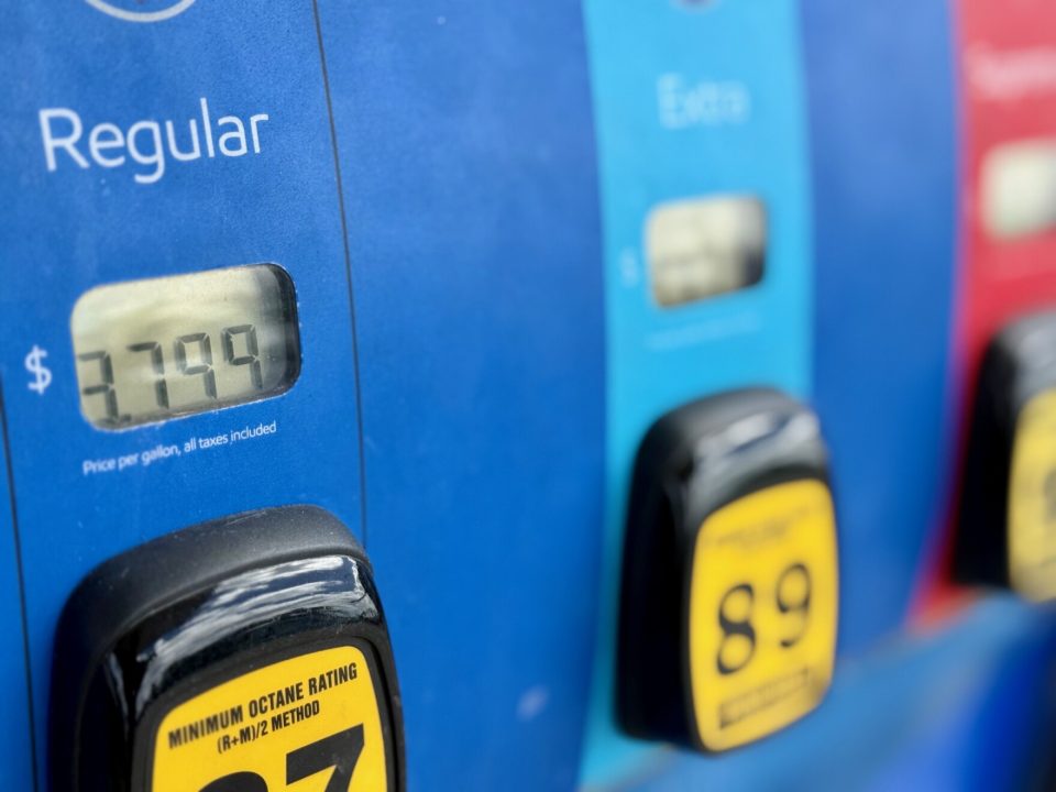 How one gas station owner manages ‘rare times of volatility’ for Florida pump prices