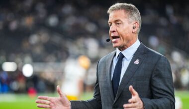 Troy Aikman says he'll continue working with Miami Dolphins in some capacity