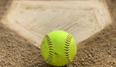 ET SOFTBALL: Ladycats cruise past Jacksonville, 21-2