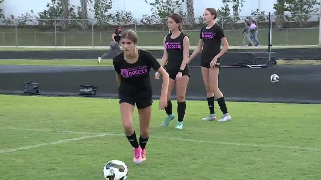Florida High School girls' soccer team wins top academic award
