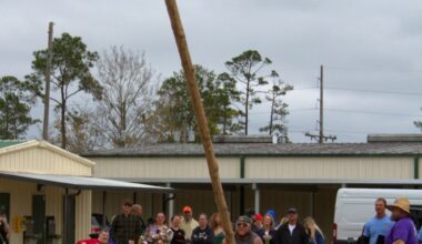 Perhaps the most iconic event, the caber toss involves balancing and flipping a large log (caber), so it lands straight, aiming for a "12 o