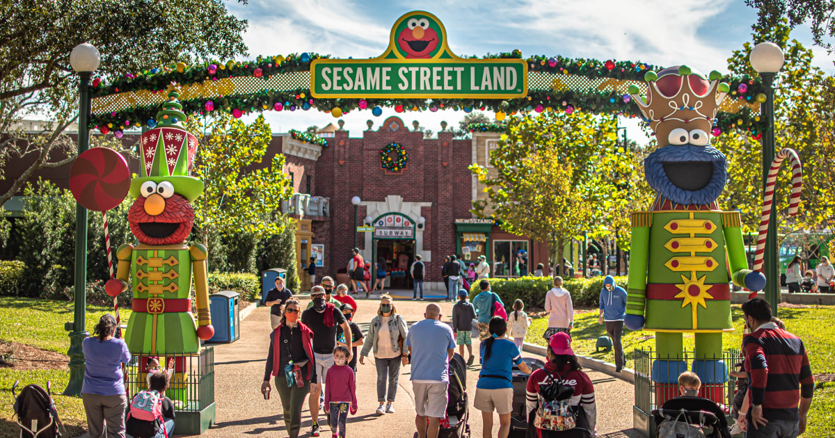 SeaWorld sued over alleged mishandling of 'Sesame Street' brand