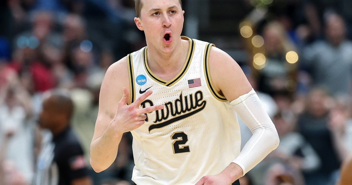Fletcher Loyer stars as Purdue beats Miami 79-69 to advance to 3rd straight Sweet 16