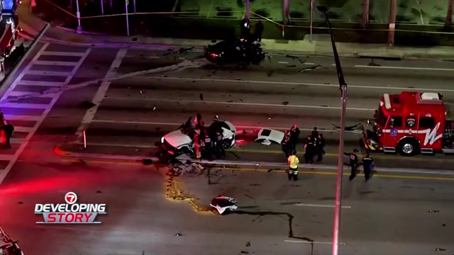 3 hospitalized after crash in Fort Lauderdale; Broward Blvd. closed between NW 7th and 9th Ave. - WSVN 7News | Miami News, Weather, Sports