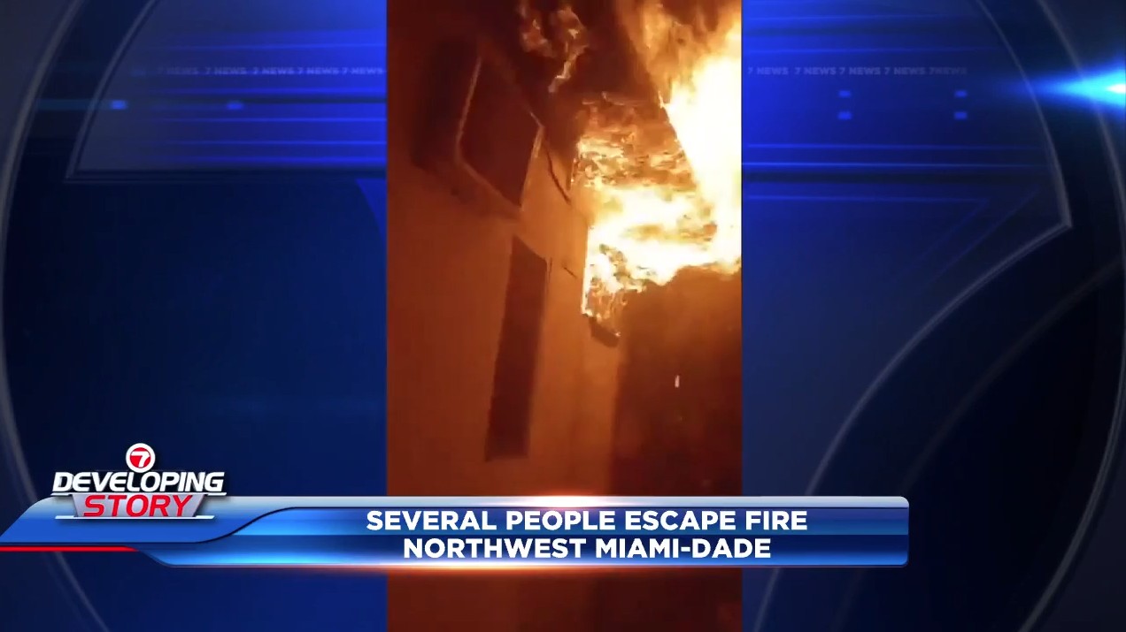 Mobile home fire in West Little River damages 3 units; good Samaritan suffers minor burns - WSVN 7News | Miami News, Weather, Sports