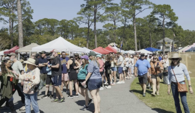 Local seafood, beer brings hundreds to Panacea for annual festival