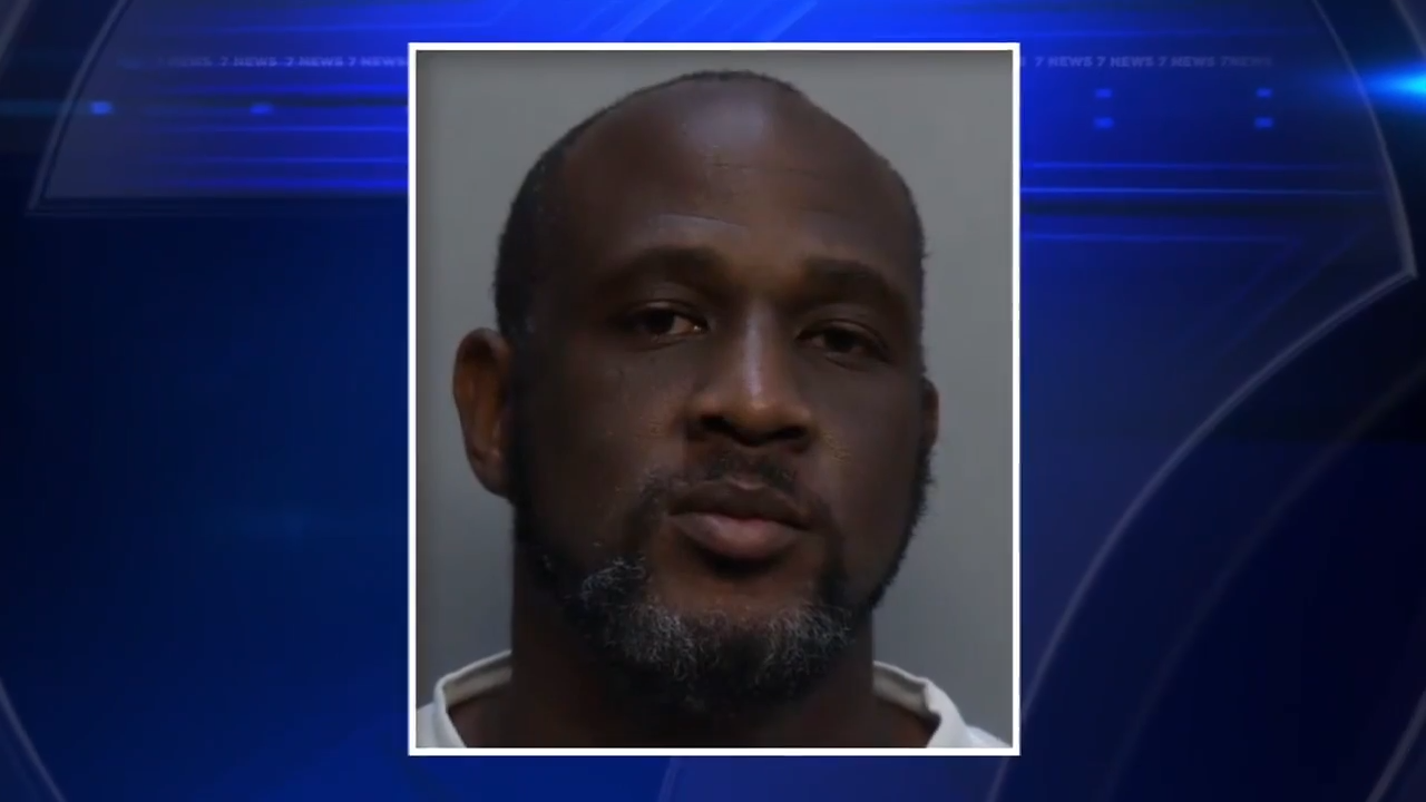 Driver who fatally struck 62-year-old in Miami turns himself in; anonymous tip leads police to SUV used in crash - WSVN 7News | Miami News, Weather, Sports