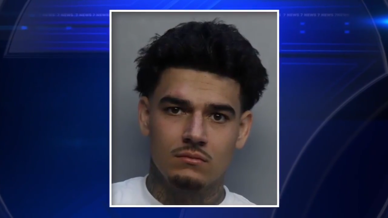 Man arrested after traffic stop turns into officer involved shooting during dangerous pursuit in North Miami - WSVN 7News | Miami News, Weather, Sports