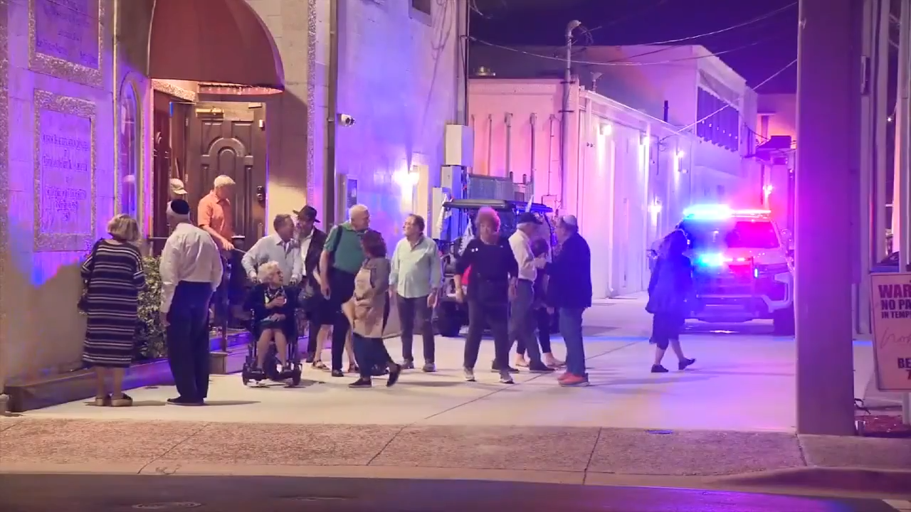 As South Florida Jewish community celebrates holiday, religious leaders share concerns while heightened security continues - WSVN 7News | Miami News, Weather, Sports