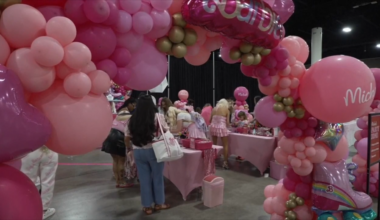 ‘It was just so much emptiness’; Fans attending Barbie Dream Fest speak out after festival disappointment - WSVN 7News | Miami News, Weather, Sports