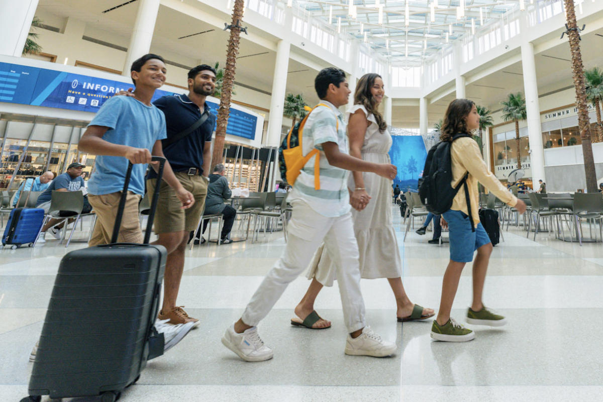 Orlando International Airport Smart Features & Traveler Programs