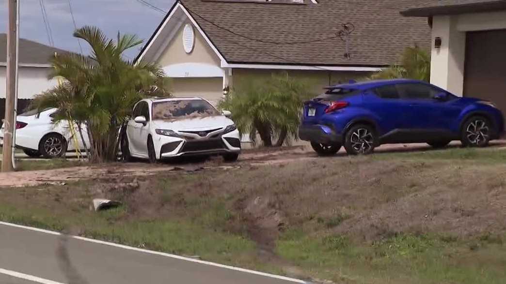Driver slams into parked car in driveway of Cape Coral home days after similar crash