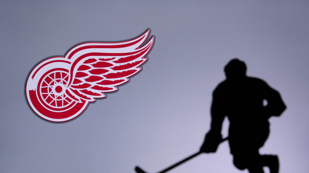 Red Wings Skate in Tampa on WHTC Tonight; Blackhawks, Pistons & Bulls Also in Action This Evening | 1450 AM 99.7 FM WHTC