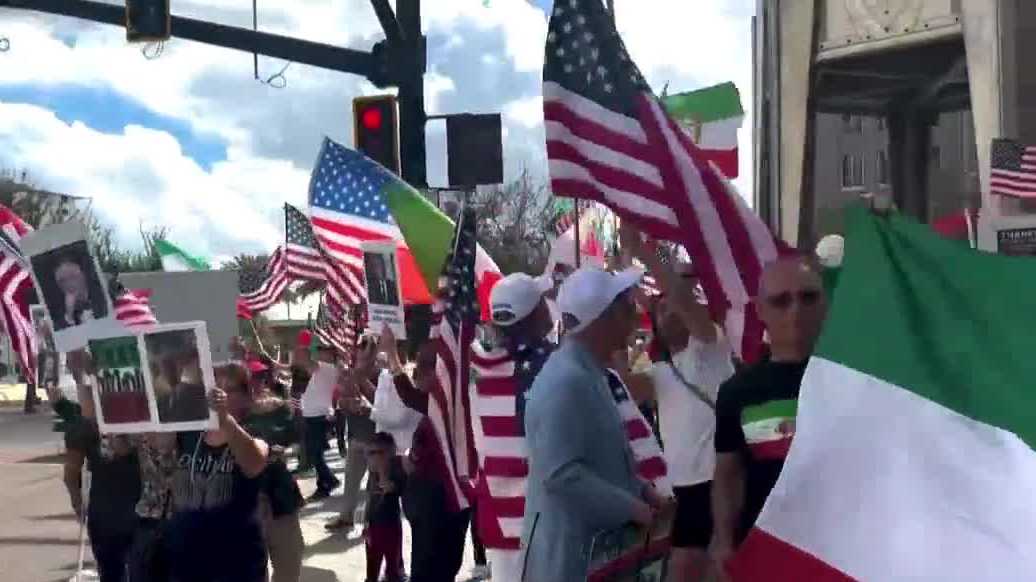 Hundreds gather in Orlando to support freedom in Iran