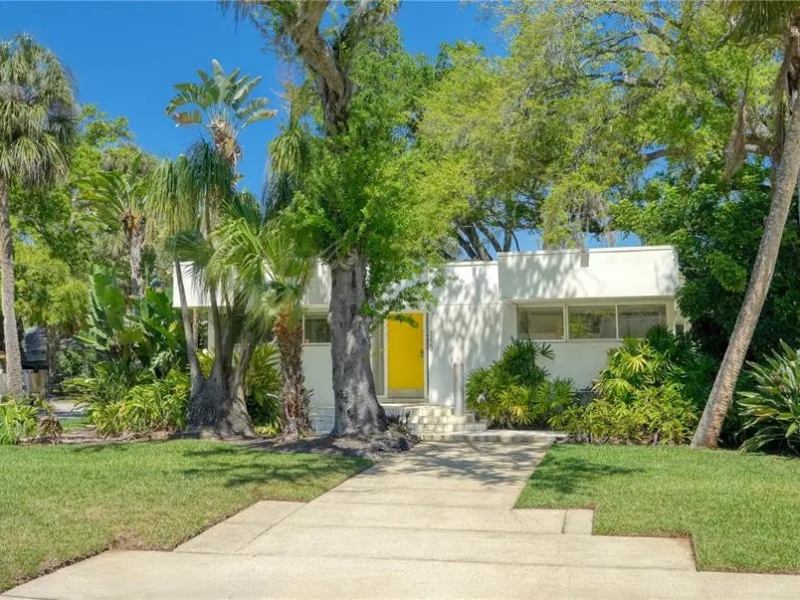 The South Tampa home of award-winning architect Rick Rados is now for sale