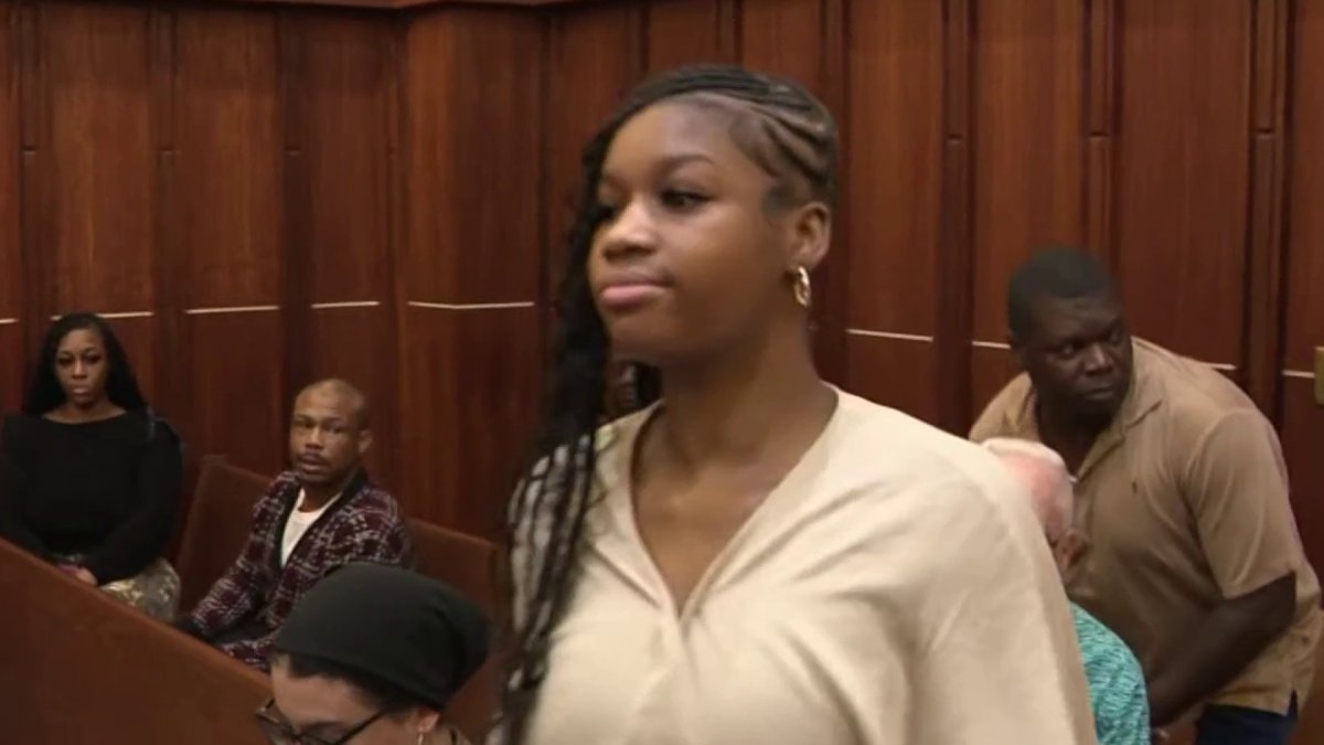 Teen pleads guilty to manslaughter after stabbing boyfriend during argument in Miami – NBC 6 South Florida