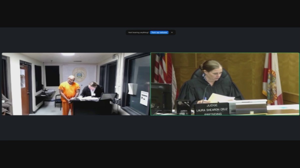 Man accused in nearly $2 million iPhone heist in Doral in bond court – NBC 6 South Florida