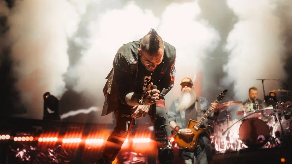 Three Days Grace, I Prevail close out Earthday Birthday 2026 in Orlando Photo Credit:  @Karamaslanphotography