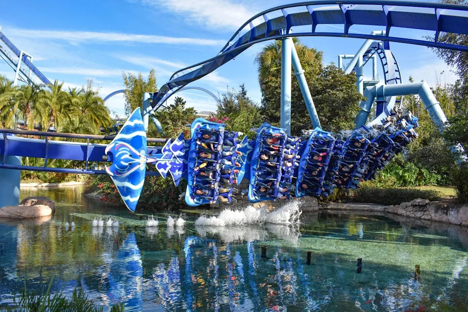 Manta roller coasterCredit: Shutterstock / VIAVAL TOURS
