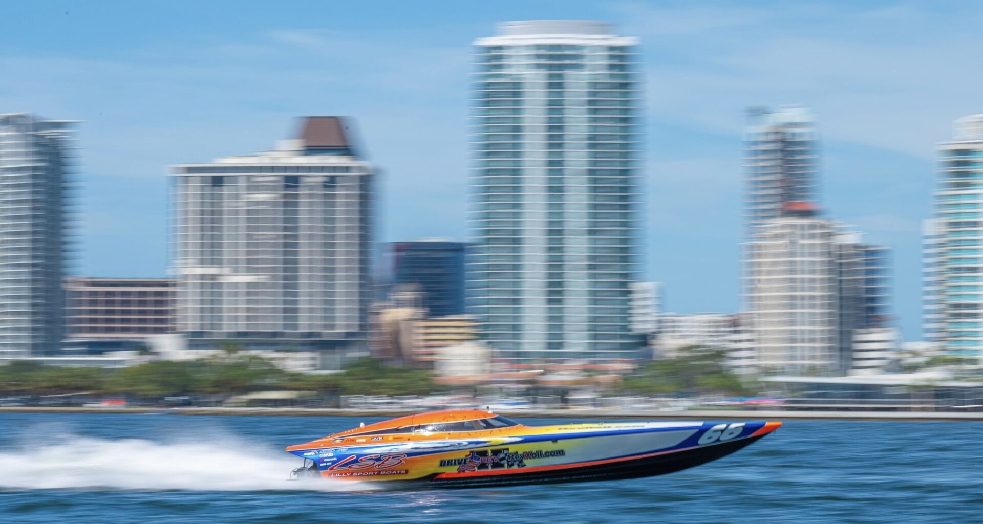 Powerboats to race on the waves this weekend in Grand Prix