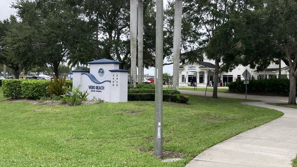 According to the Vero Beach Police Department, airport police were notified the morning of March 14 by law enforcement in Boston, Massachusetts, about a bomb threat involving a JetBlue flight traveling from Logan International Airport to Vero Beach Regional Airport. (CBS12 News){p}{/p}