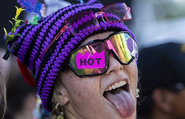 Amy Jarman, 26, from Cincinnati, reacts as Armnhmr performs during Ultra Music Festival’s 26th anniversary at Bayfront Park on Saturday, March 28, 2026, in downtown Miami, Fla.