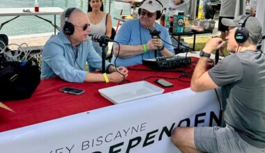 Smoke & politics: newsman Eliott Rodriguez likely running for Congress