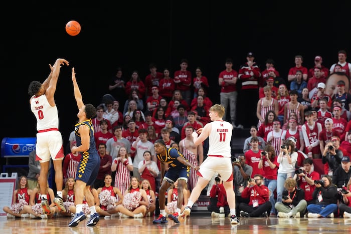 No. 19 Miami of Ohio beats Toledo 74-72, extends season-opening winning streak to 30 games