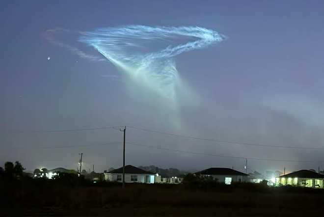 "Space Jellyfish" over Port LaBelle﻿
