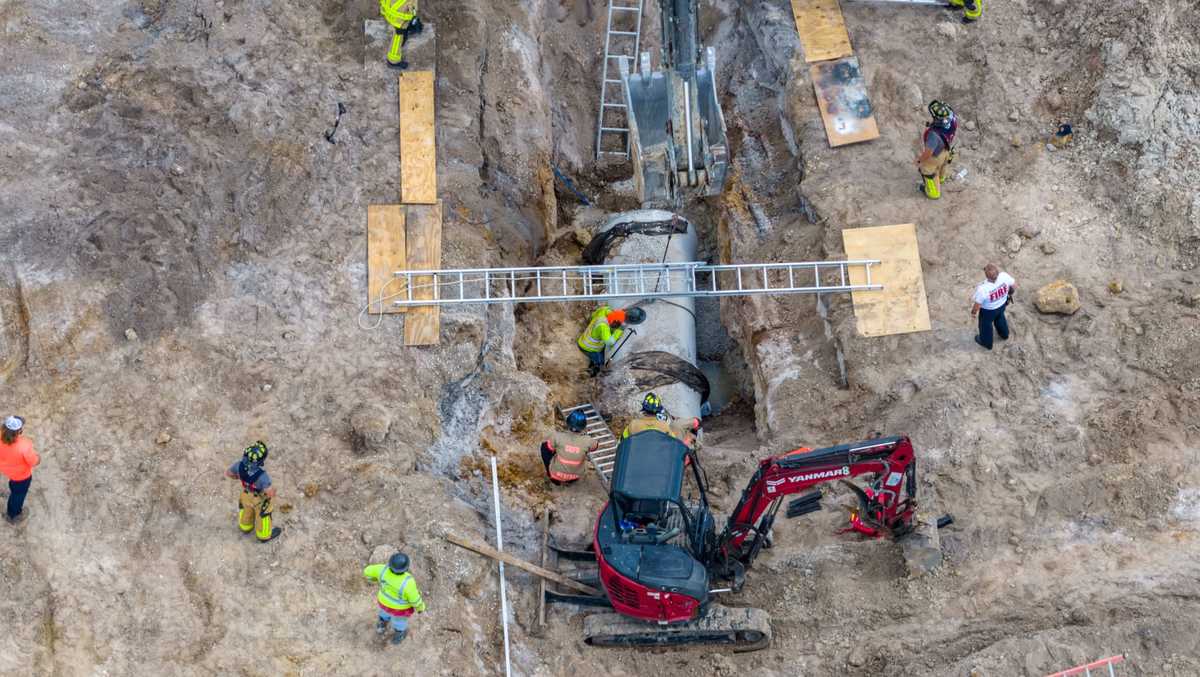 Worker rescued after being trapped under pipe at Lee Health Cape Coral construction site