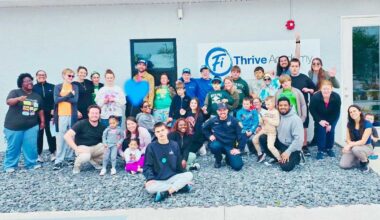 Cape Coral police officer connects with spring break campers