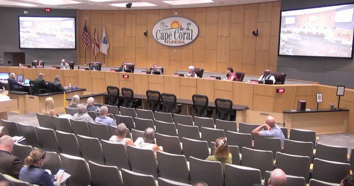Cape Coral Council postpones towering flagpole decision | Lee County