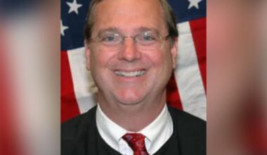 Lee County Judge John Carlin suffers "cardiac event' | Lee County