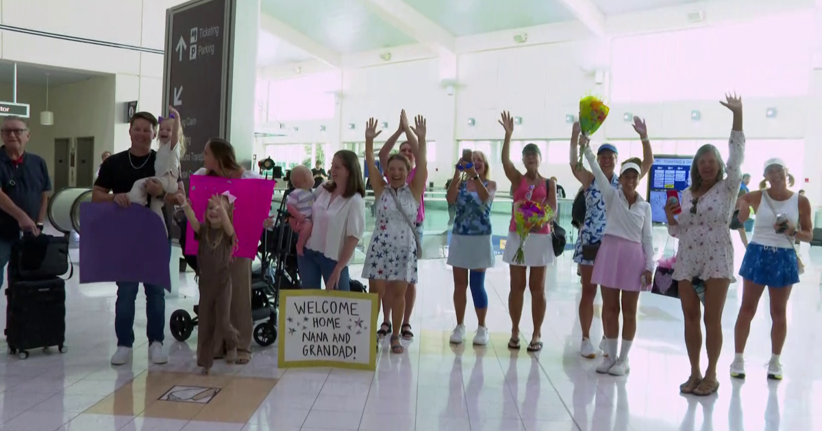 Stranded in Qatar: Fort Myers couple's emotional return home | Lee County