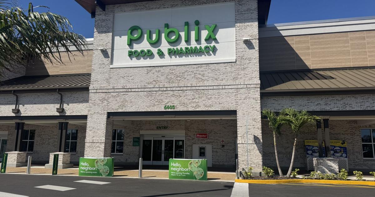 New $11 million Publix opens in St. Petersburg to pre-dawn crowds, familiar faces | St. Petersburg