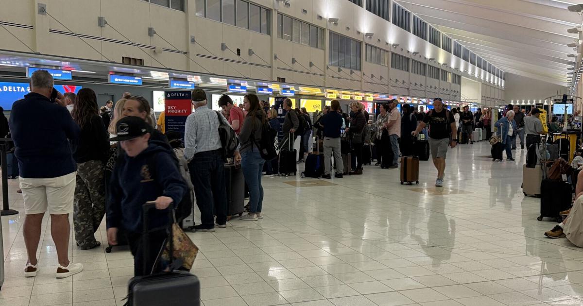 RSW travelers face cancellations amid spring break chaos | News