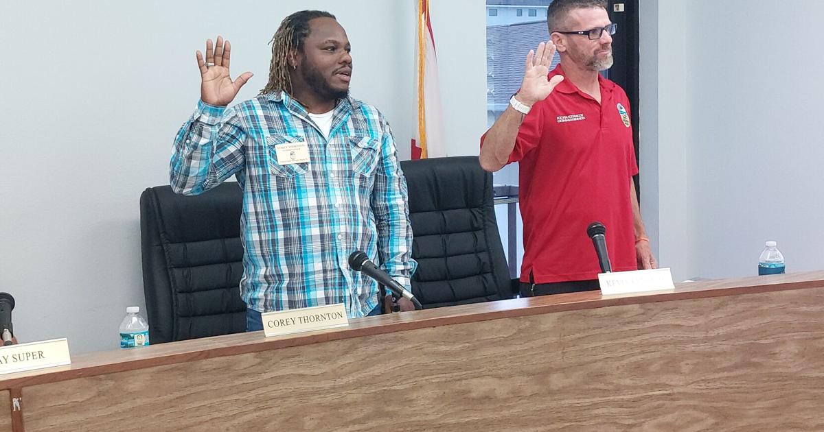 North Redington Beach bans e-bikes from sidewalks; incumbents sworn in | Beaches