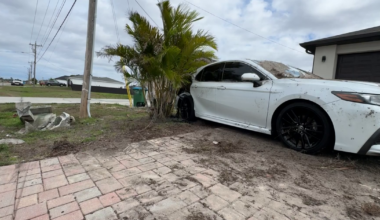 Cape Coral residents demand action after 2 crashes on Gator Circle East | Lee County