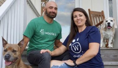 Jacksonville Woofie's owners earn national recognition | Local News