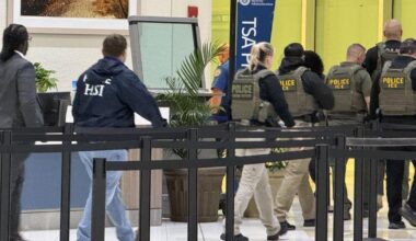 RSW sees ICE agents step in amid TSA staff shortages | Lee County