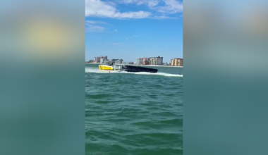 Deputies rescue 11 people from flipped pontoon boat in Fort Myers Beach, 2 injuries reported | Lee County