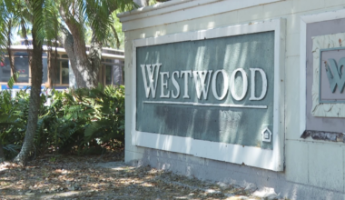 Fort Myers man caught on camera exposing himself in apartment hallway | News